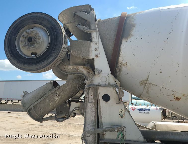 image for item DC6012 2005 Sterling L-Line  ready mix truck