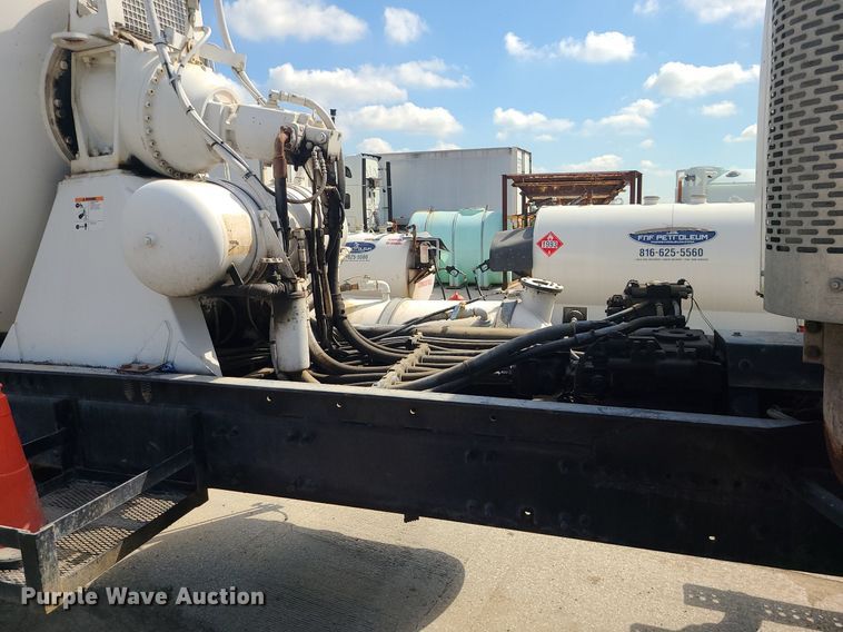 image for item DC6012 2005 Sterling L-Line  ready mix truck