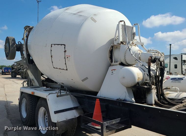 image for item DC6012 2005 Sterling L-Line  ready mix truck