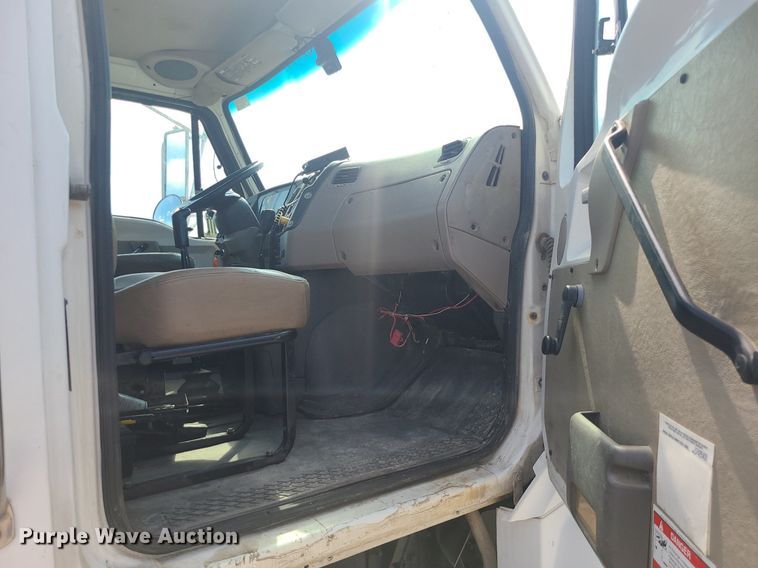 image for item DC6012 2005 Sterling L-Line  ready mix truck