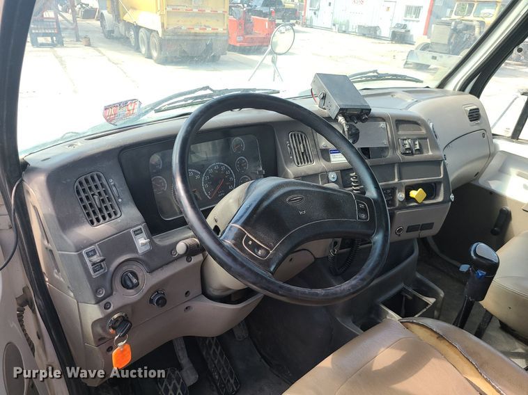 image for item DC6012 2005 Sterling L-Line  ready mix truck