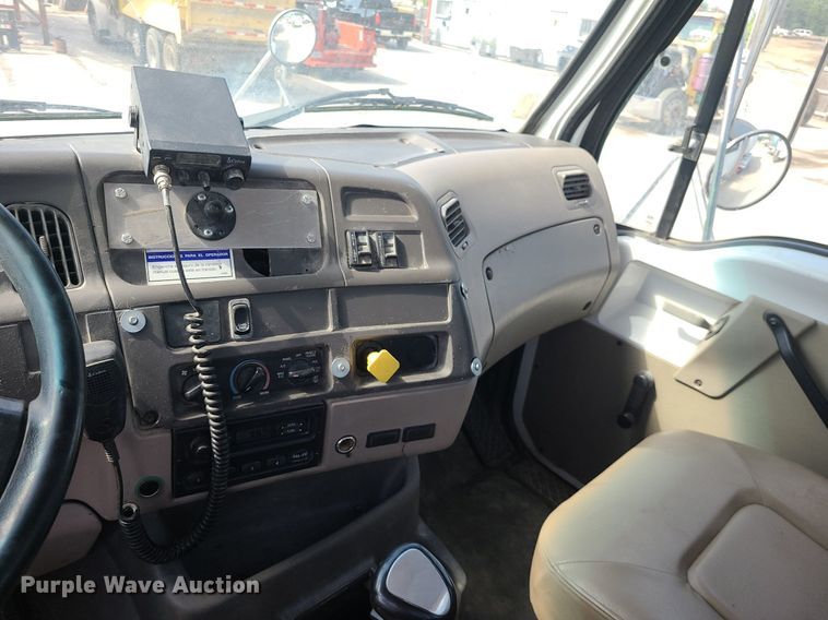 image for item DC6012 2005 Sterling L-Line  ready mix truck