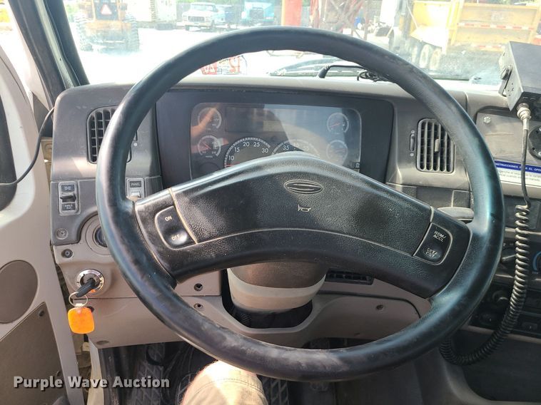 image for item DC6012 2005 Sterling L-Line  ready mix truck