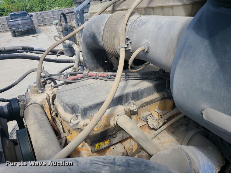 image for item DC6012 2005 Sterling L-Line  ready mix truck