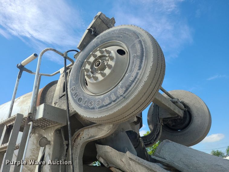 image for item DC6012 2005 Sterling L-Line  ready mix truck