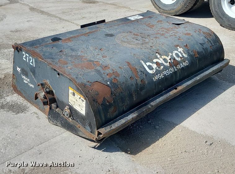image for item DC6013 Bobcat  72"W skid steer sweeper