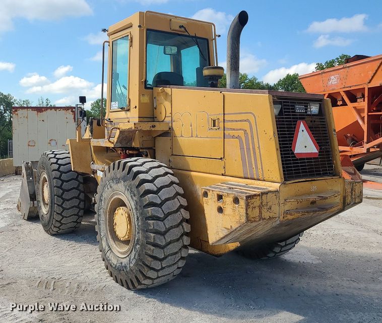 image for item DC6014 1995 Case 621B  wheel loader