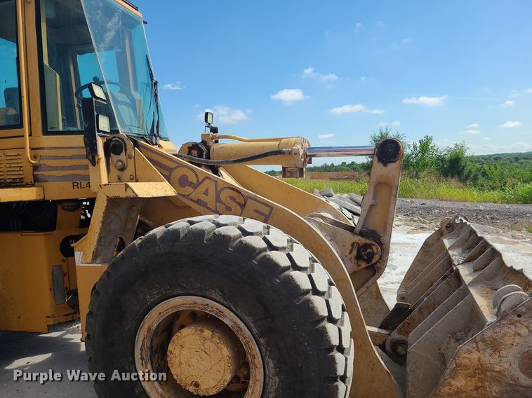 image for item DC6014 1995 Case 621B  wheel loader