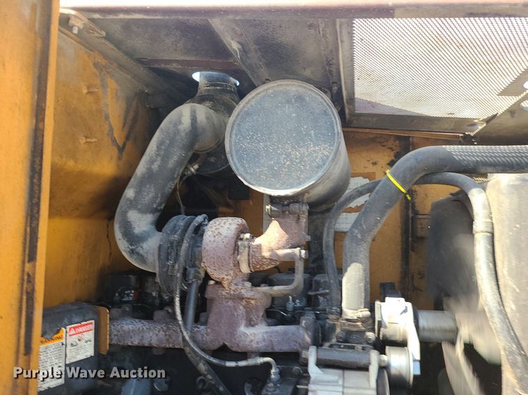 image for item DC6014 1995 Case 621B  wheel loader