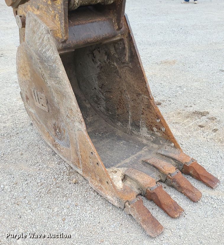 image for item DC6020 2018 Hitachi ZX350LC-6N  excavator