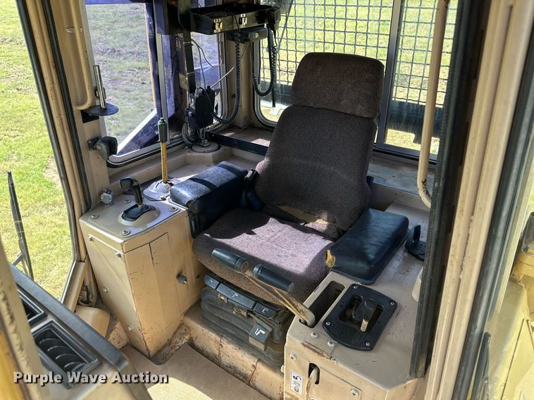 image for item DH8575 1995 Caterpillar D4XL  dozer