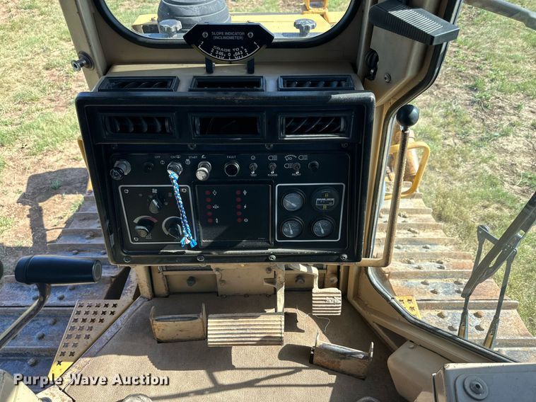 image for item DH8575 1995 Caterpillar D4XL  dozer