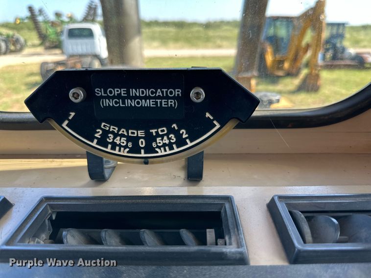 image for item DH8575 1995 Caterpillar D4XL  dozer