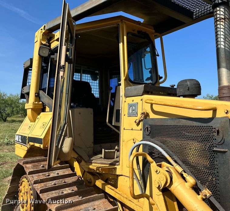 image for item DH8575 1995 Caterpillar D4XL  dozer