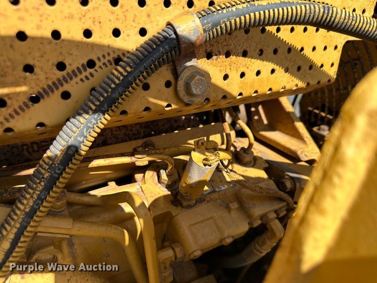 image for item DH8575 1995 Caterpillar D4XL  dozer
