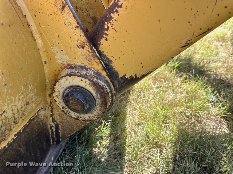 image for item DH8576 2002 Caterpillar 430D  backhoe