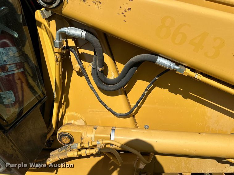 image for item DH8576 2002 Caterpillar 430D  backhoe