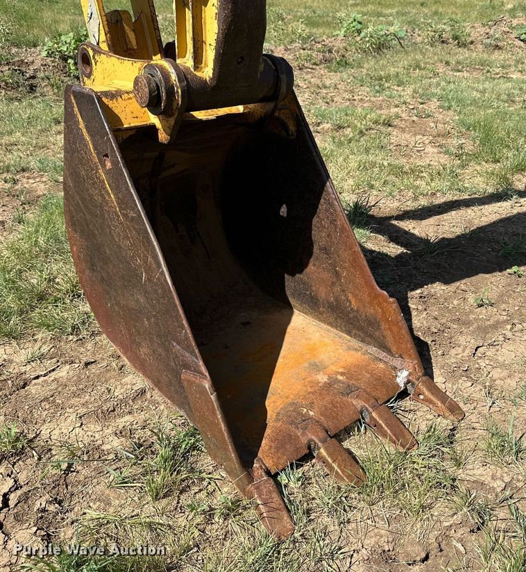 image for item DH8576 2002 Caterpillar 430D  backhoe