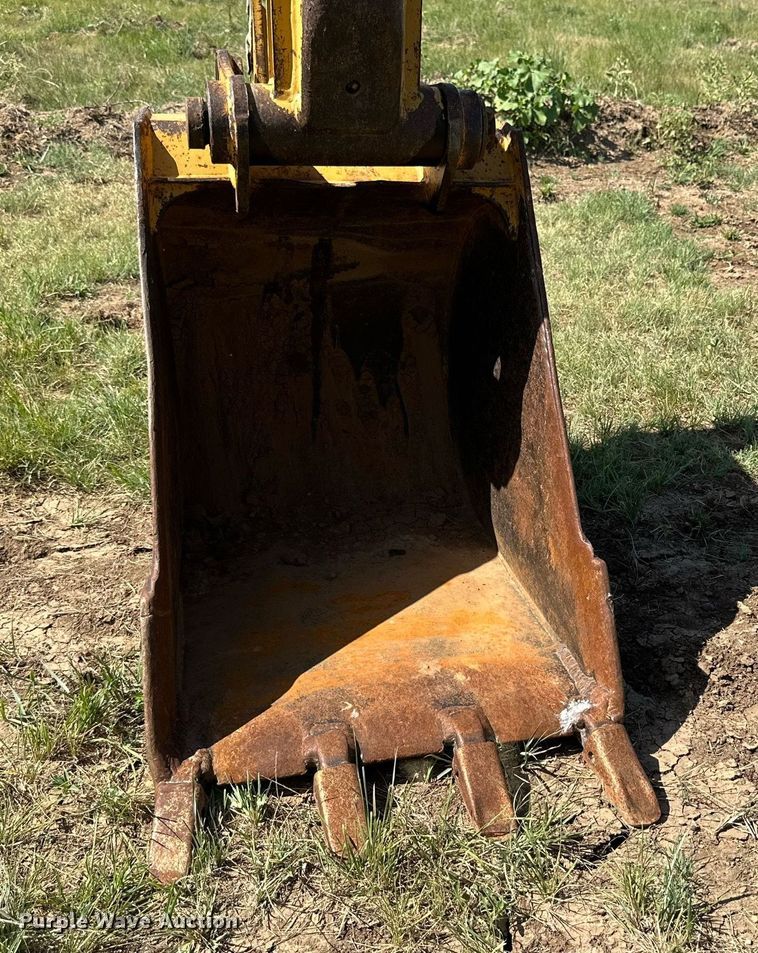 image for item DH8576 2002 Caterpillar 430D  backhoe