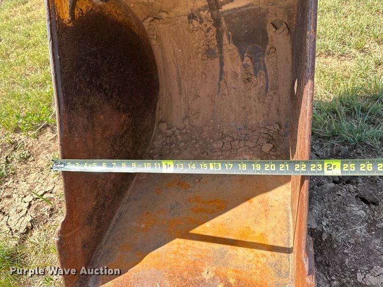 image for item DH8576 2002 Caterpillar 430D  backhoe