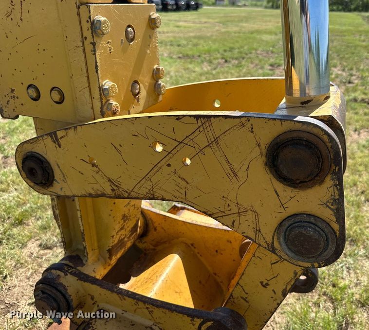 image for item DH8576 2002 Caterpillar 430D  backhoe