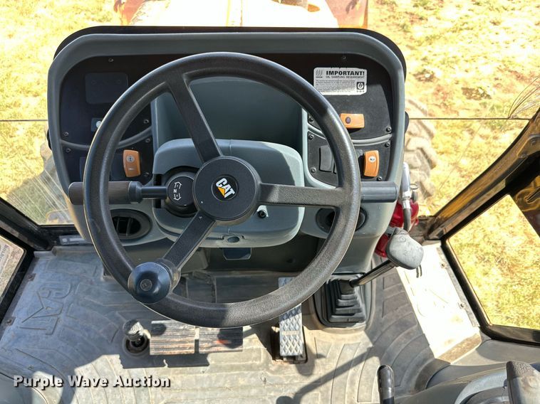 image for item DH8576 2002 Caterpillar 430D  backhoe