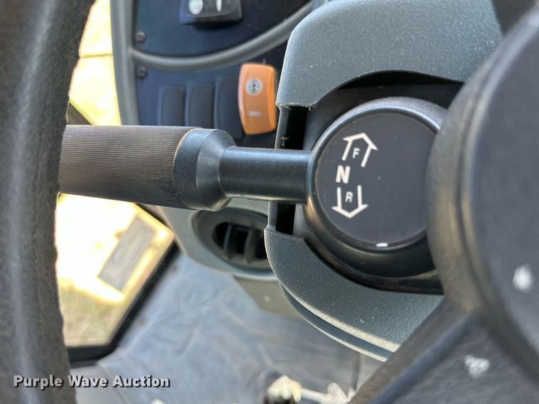 image for item DH8576 2002 Caterpillar 430D  backhoe