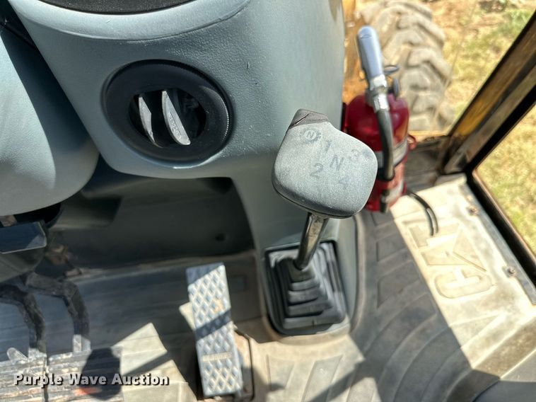 image for item DH8576 2002 Caterpillar 430D  backhoe