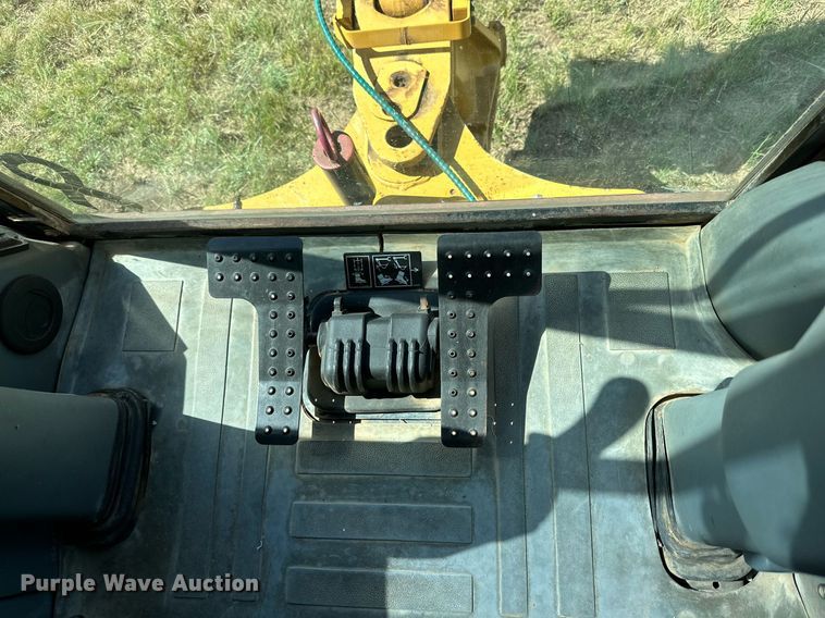 image for item DH8576 2002 Caterpillar 430D  backhoe