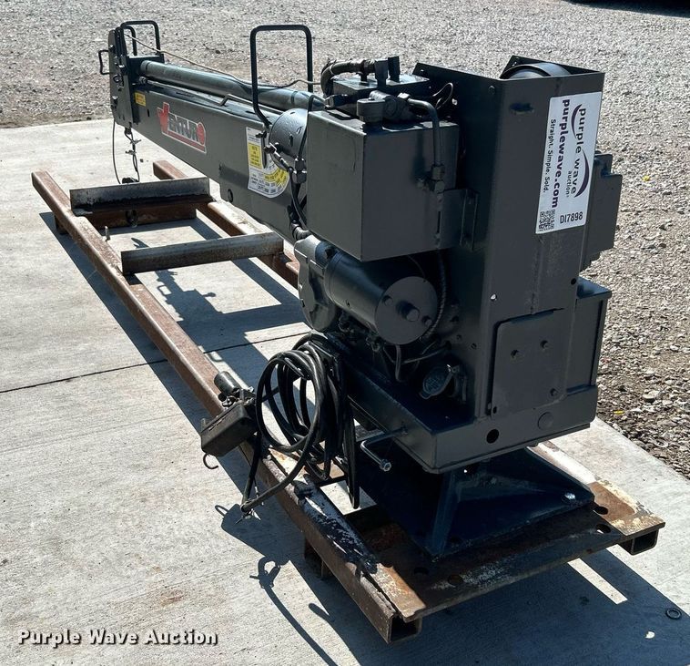 image for item DI7898 Venturo 12 KX truck crane