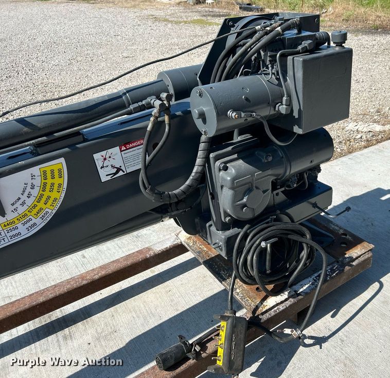 image for item DI7898 Venturo 12 KX truck crane