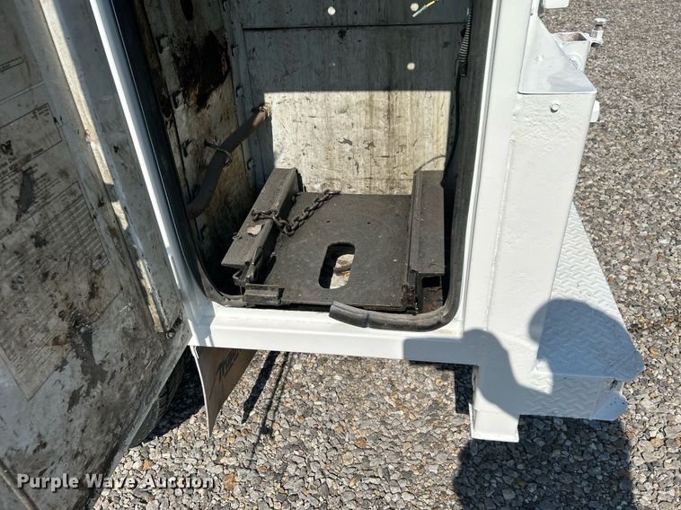 image for item DI7900 1999 Ford F450 Super Duty  utility / service truck