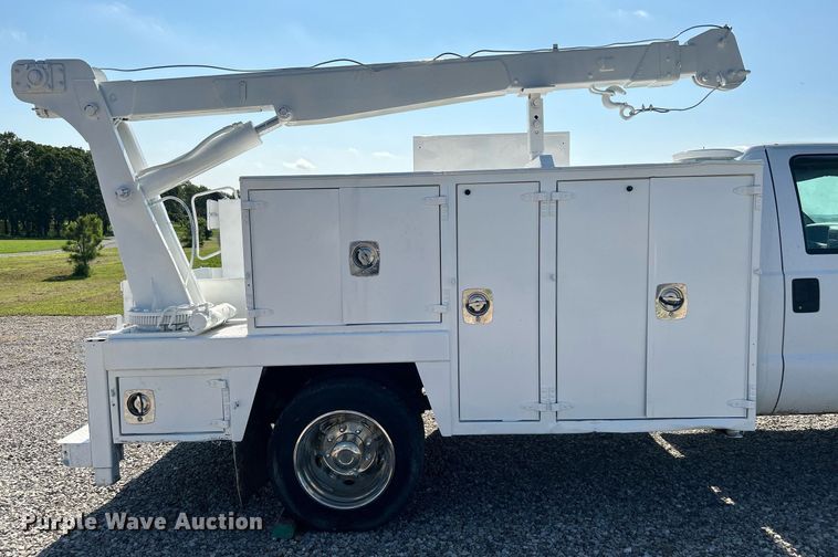 image for item DI7900 1999 Ford F450 Super Duty  utility / service truck