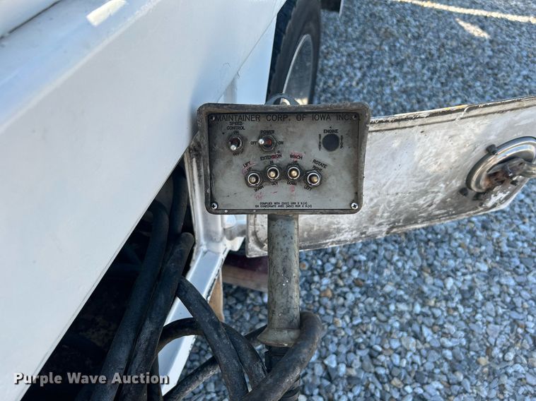 image for item DI7900 1999 Ford F450 Super Duty  utility / service truck