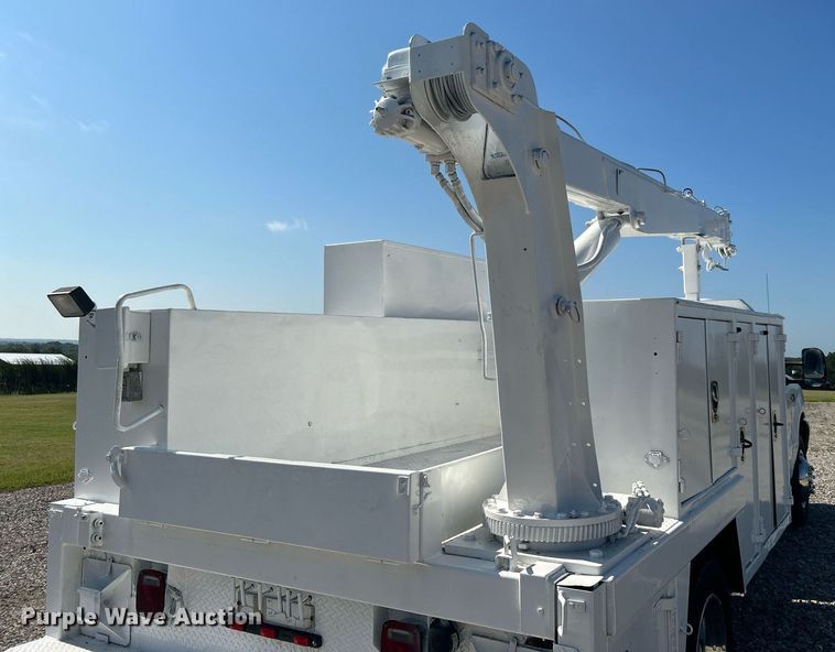 image for item DI7900 1999 Ford F450 Super Duty  utility / service truck