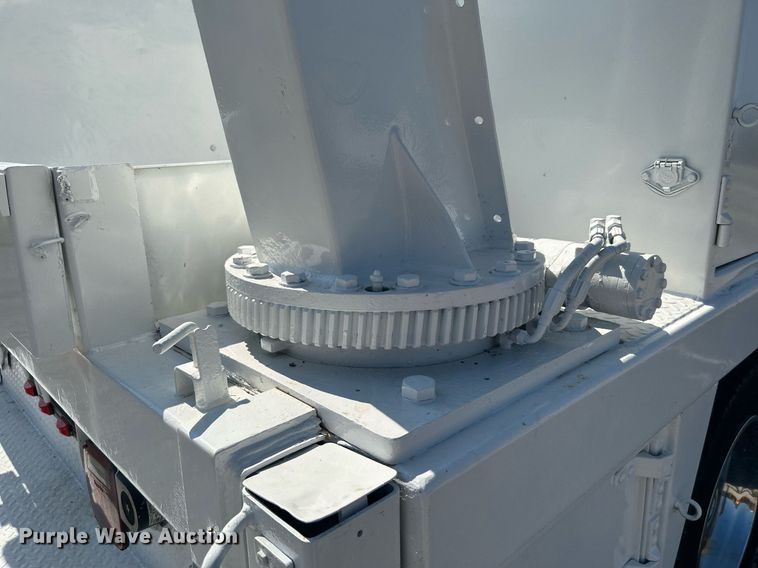 image for item DI7900 1999 Ford F450 Super Duty  utility / service truck