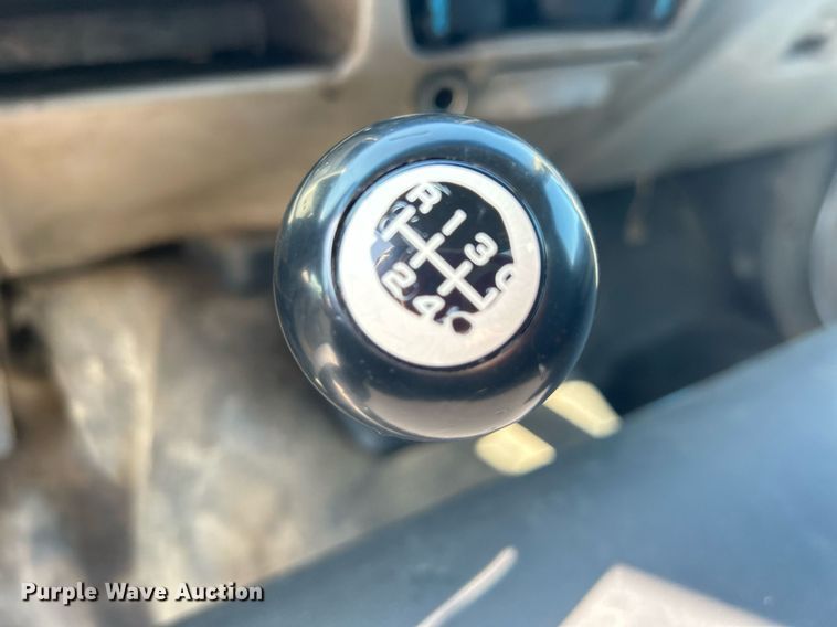 image for item DI7900 1999 Ford F450 Super Duty  utility / service truck