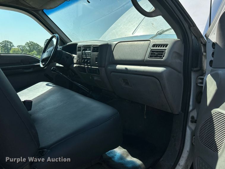 image for item DI7900 1999 Ford F450 Super Duty  utility / service truck