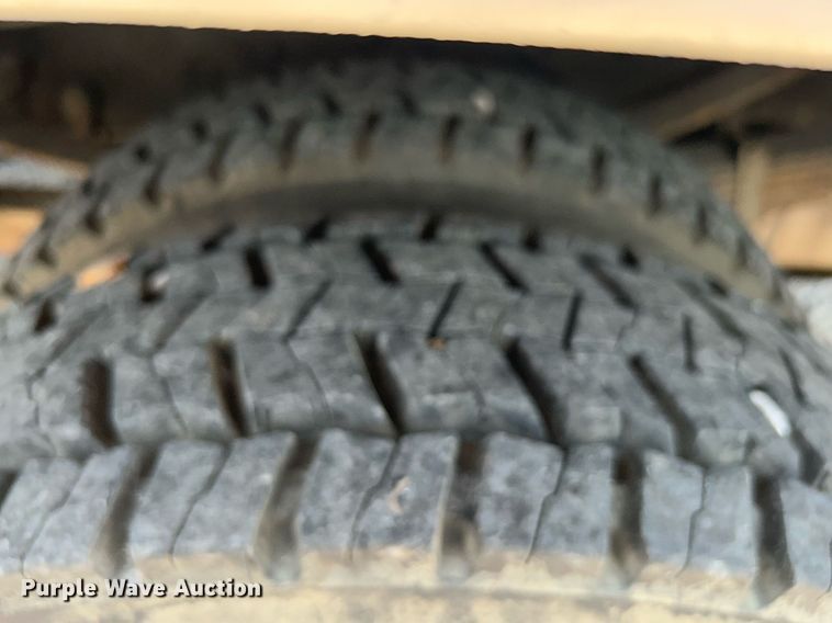 image for item DI7900 1999 Ford F450 Super Duty  utility / service truck