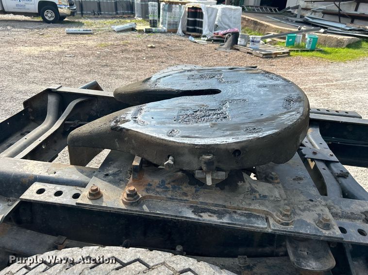 image for item DI7902 1996 International 8200  semi truck