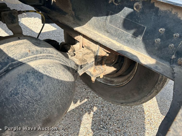 image for item DI7902 1996 International 8200  semi truck