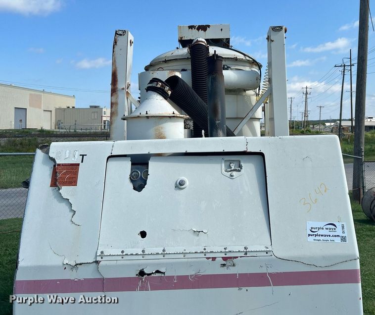 image for item DI7903 Vac-It-All Roofer  vacuum excavator