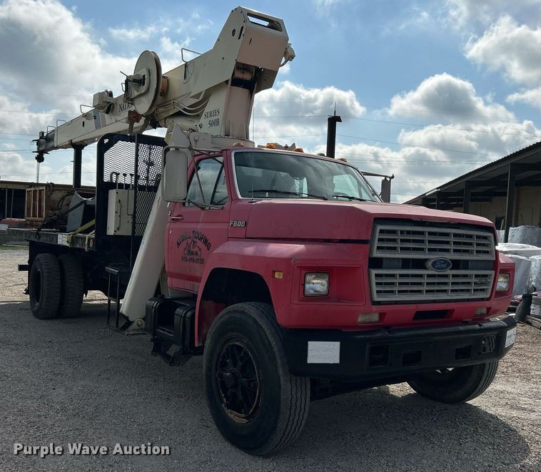 image for item DI7904 1990 Ford F800  crane truck