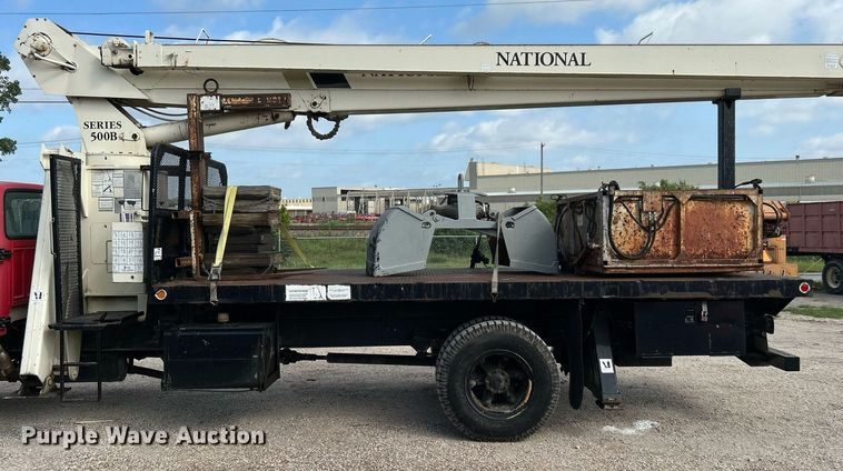 image for item DI7904 1990 Ford F800  crane truck