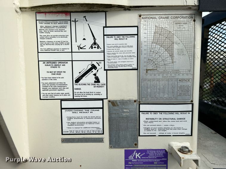 image for item DI7904 1990 Ford F800  crane truck