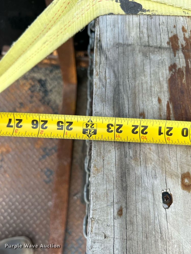 image for item DI7904 1990 Ford F800  crane truck