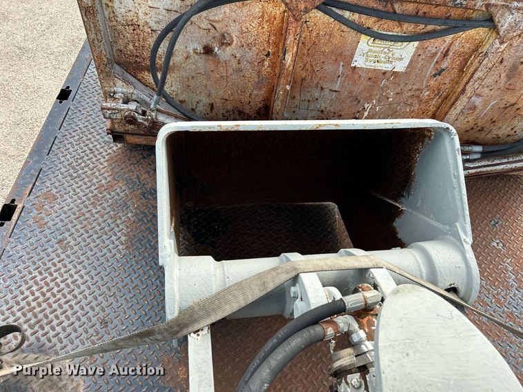 image for item DI7904 1990 Ford F800  crane truck