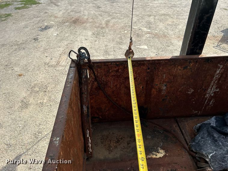 image for item DI7904 1990 Ford F800  crane truck