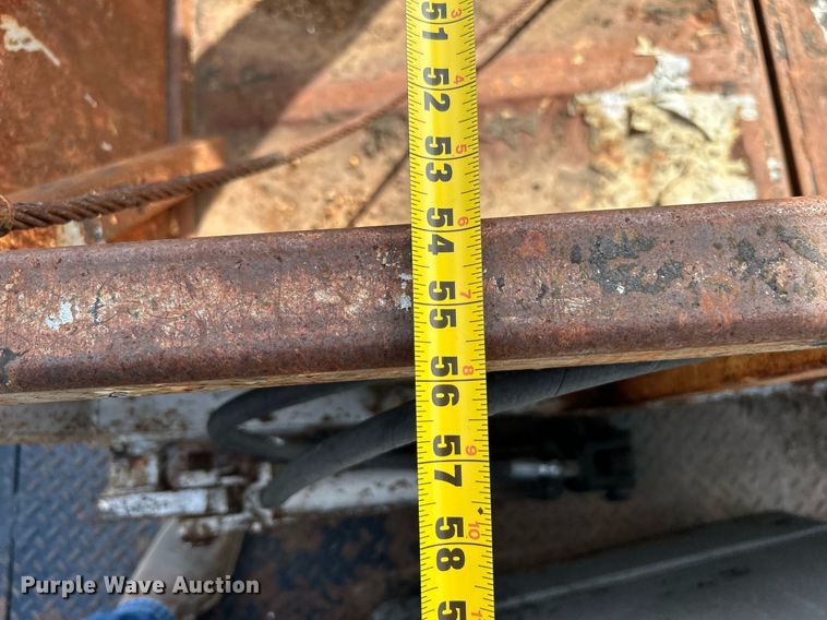 image for item DI7904 1990 Ford F800  crane truck