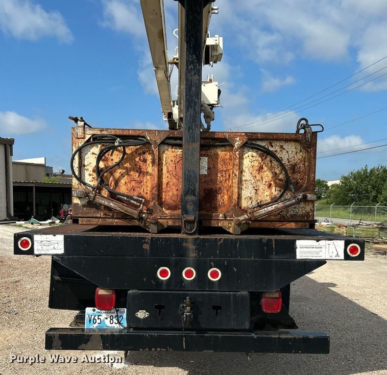 image for item DI7904 1990 Ford F800  crane truck